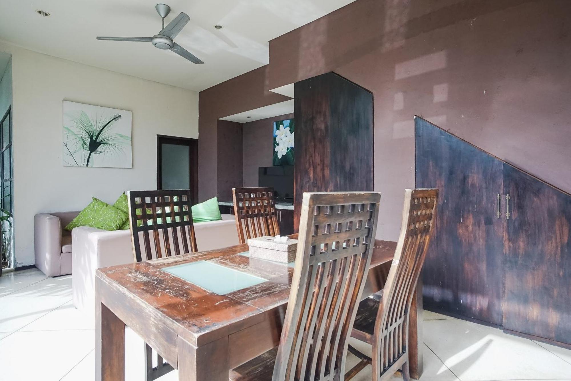 Queen Rose Villa & Spa Jimbaran  Bagian luar foto