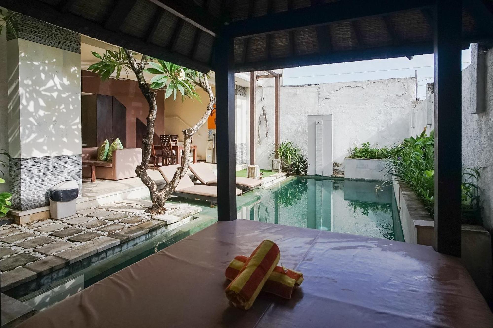 Queen Rose Villa & Spa Jimbaran  Bagian luar foto