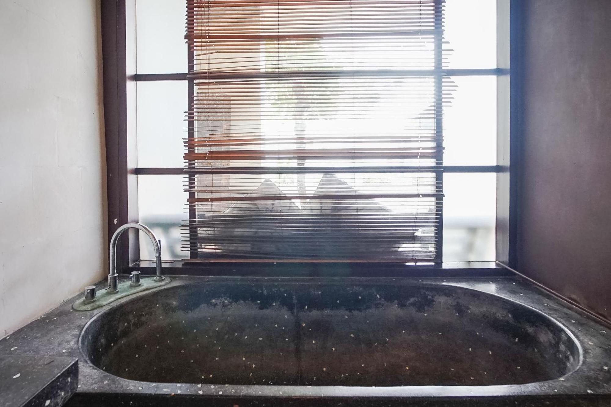Queen Rose Villa & Spa Jimbaran  Bagian luar foto