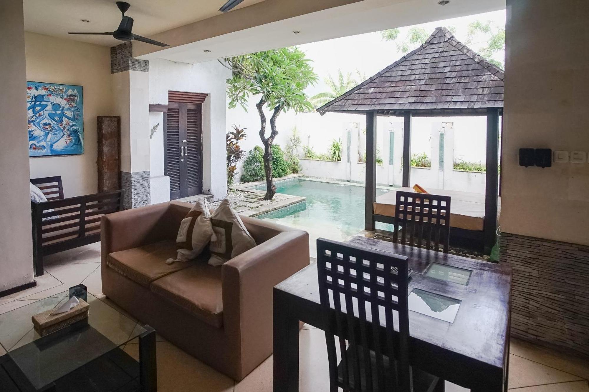 Queen Rose Villa & Spa Jimbaran  Bagian luar foto
