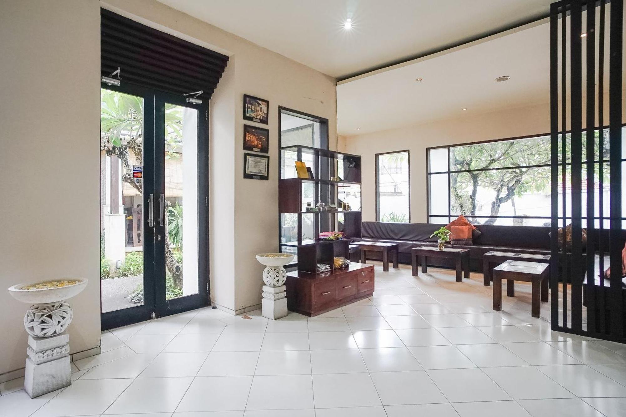 Queen Rose Villa & Spa Jimbaran  Bagian luar foto
